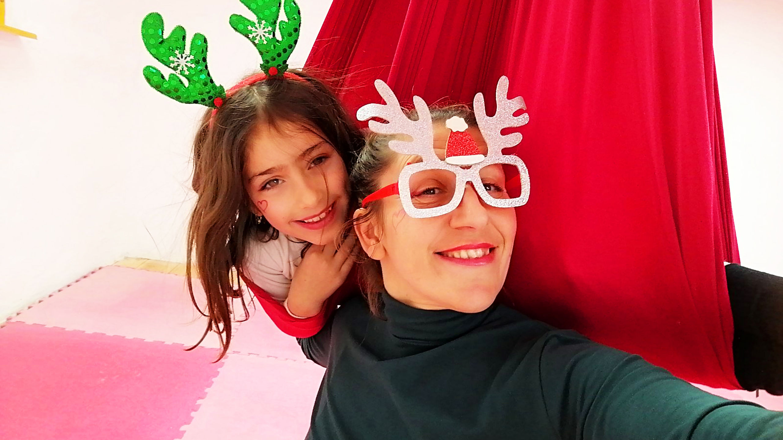 Novogodišnji video sa Anom i Manjom